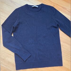 Everlane Cashmere sweater Quiet Luxury